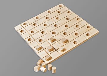 damespiel aus holz mit spielsteinen